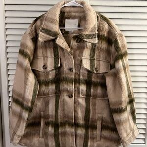 American Eagle Faux Fur Shacket Plaid Size Large